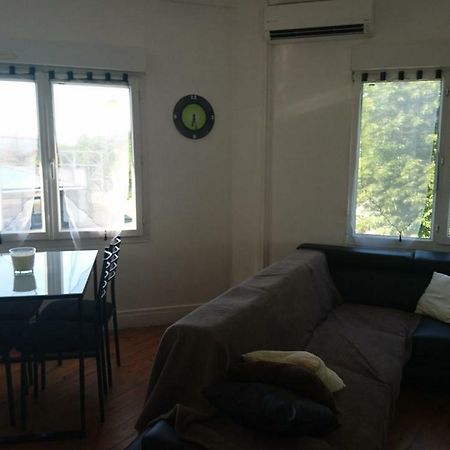 Appartement De 79 M² A 500 Metres De La Cure Jonzac Bagian luar foto