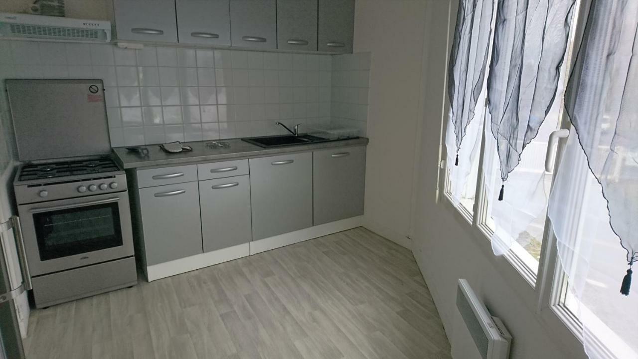 Appartement De 79 M² A 500 Metres De La Cure Jonzac Bagian luar foto